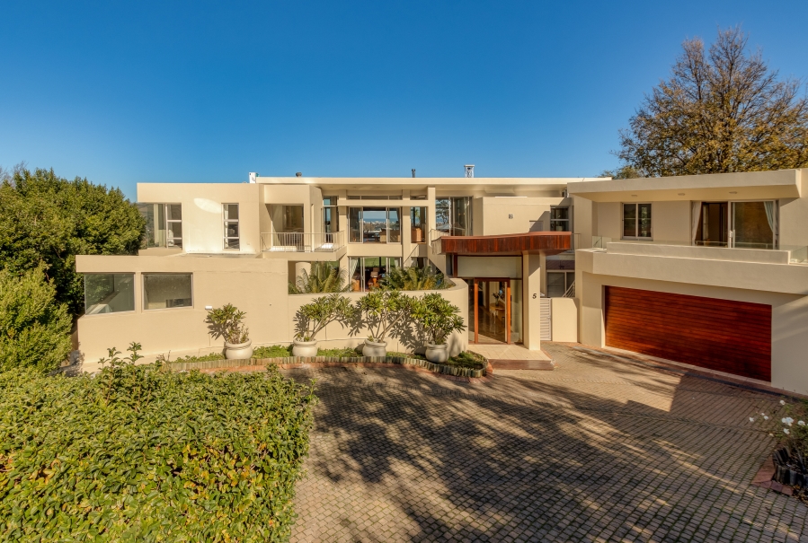 5 Bedroom Property for Sale in Erinvale Golf Estate Western Cape